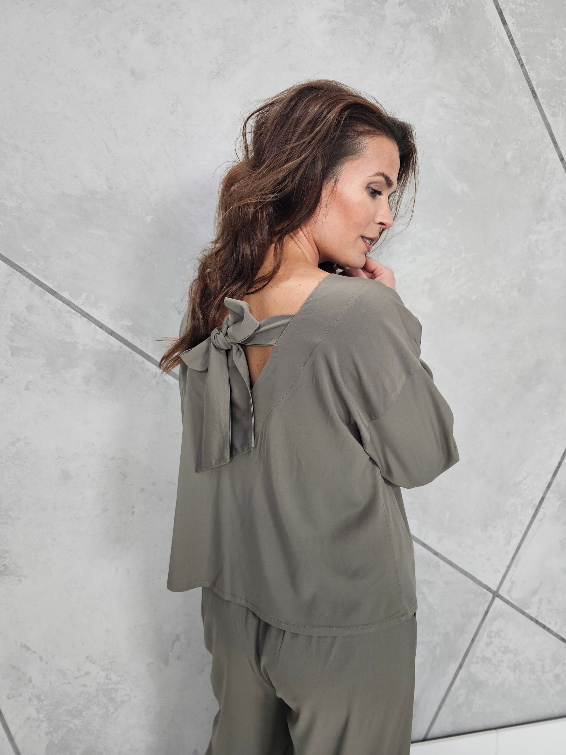 Koszulka Wiskozowa BLUSH (khaki)