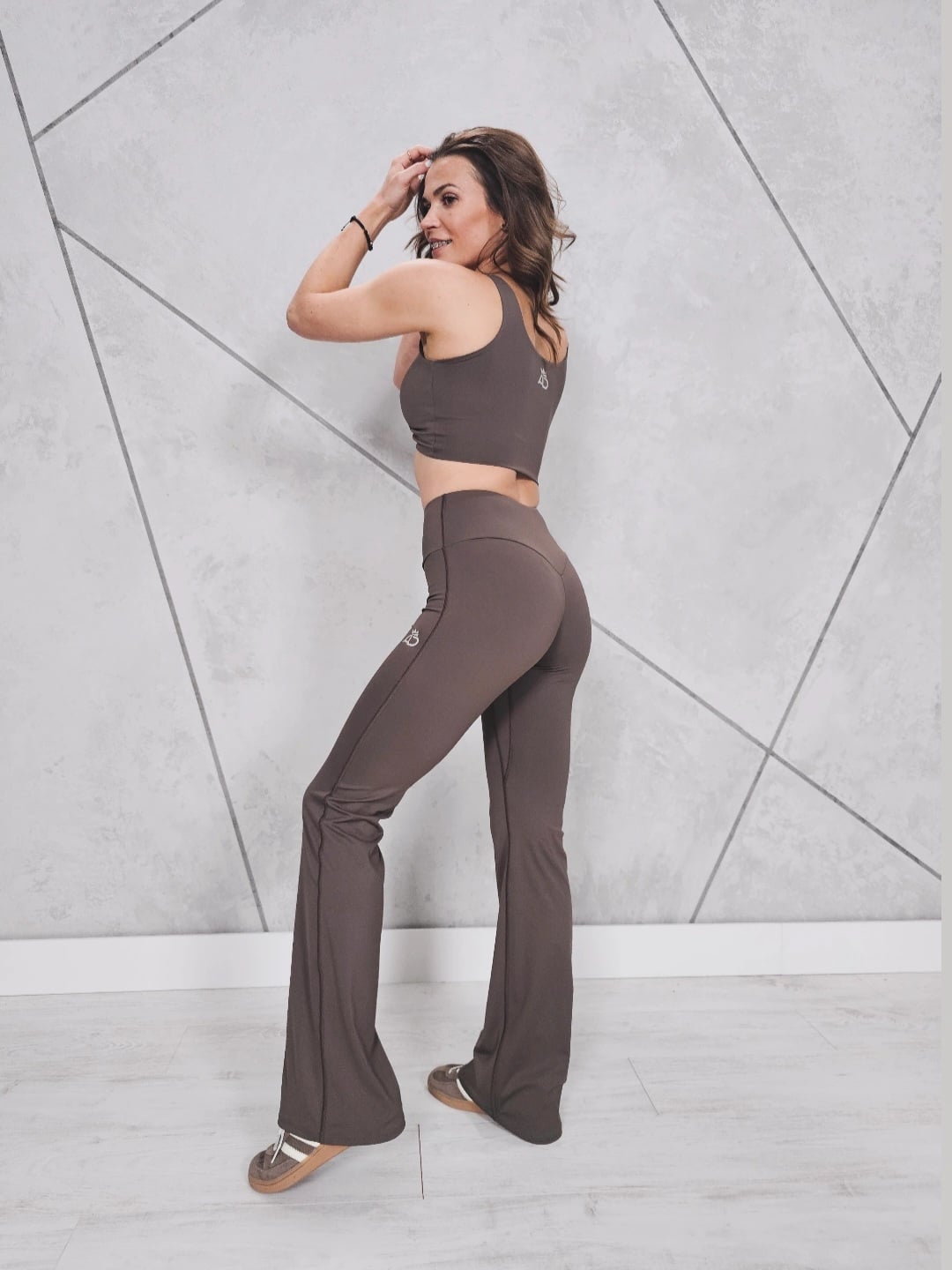 Legginsy AD z rozszerzaną nogawką (Brąz)